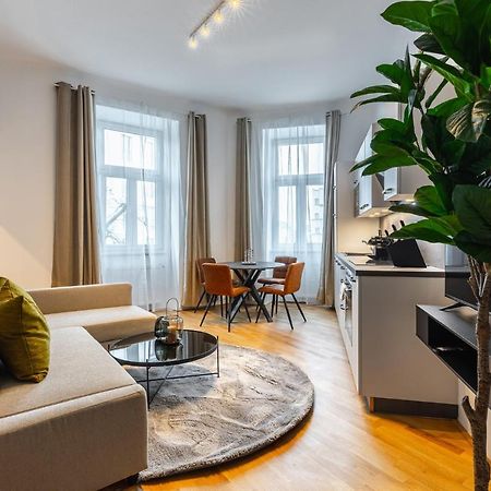 Trendy Apt With - Smart Tv, Coffee Machine In Meidling Vienna Exterior photo